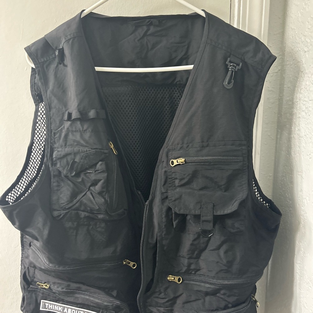 Mens Black Utility Vest with Multiple Pockets